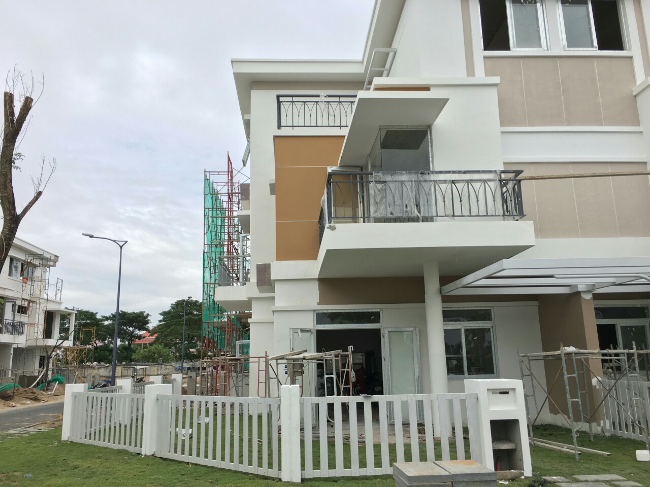 Căn góc của nhà phố Lovera Park