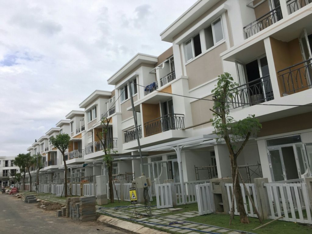 Block K - Lovera Park Bình Chánh. đơn vị xây dựng đang thi công cũng công đoạn cuối cùng.