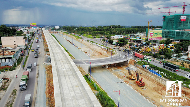 Dự án hầm chui Xa lộ Hà Nội đang đẩy nhanh tiến độ thi công, dự kiến hoàn thành và đưa vào sử dụng trước tết âm lịch.