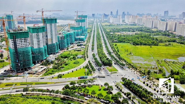 Việc triển khai các dự án giao thông lớn trong đầu năm 2018 giúp việc kết nối giao thông giữa các khu vực được thuận tiện.