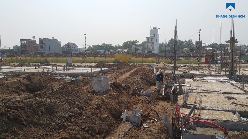 Công nhân đang thi công tại Block A Dự án nhà phố Lovera Park Bình Chánh: Ảnh Khang Điền HCM Công nhân đang thi công tại Block A Dự án nhà phố Lovera Park Bình Chánh: Ảnh Khang Điền HCM