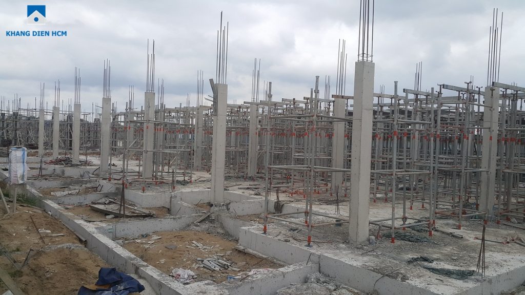 Phần trụ và sàn tầng trệt tại Block E Dự án Lovera Park đã thi công xong