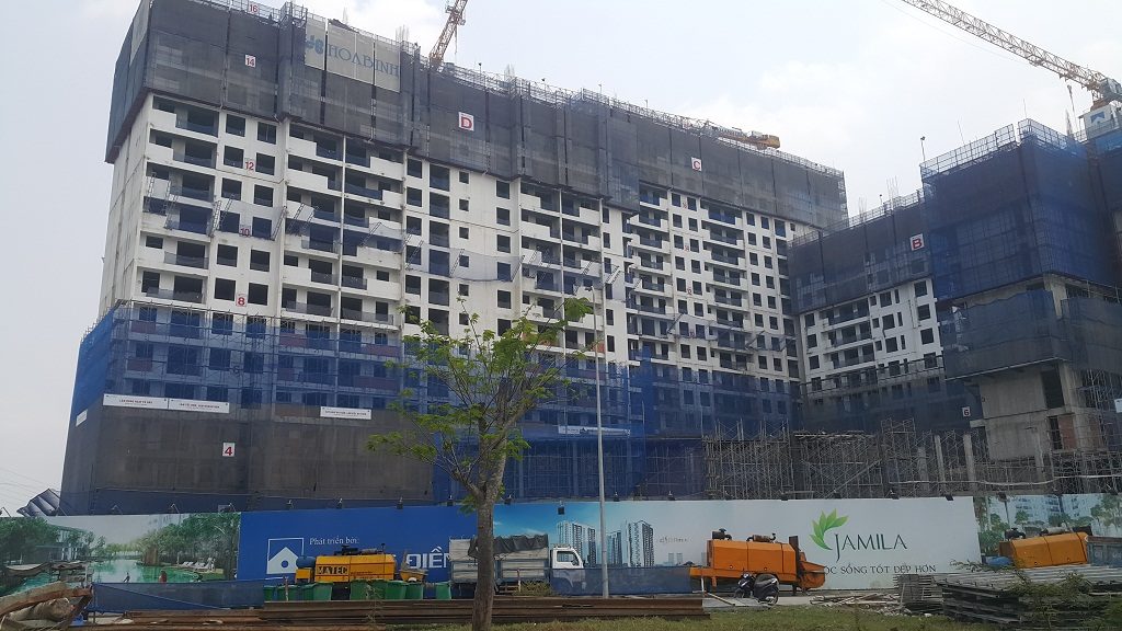Block C, D đang thi công cốp pha, cột chịu lực, tường ngăn tầng 20 - 21 - Khang Điền HCM