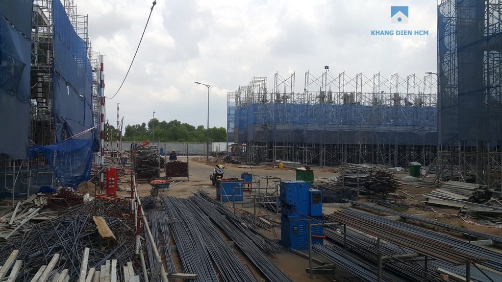 Block D đang tiến hành dựng cột đỗ tầng 2. Khang Điền HCM