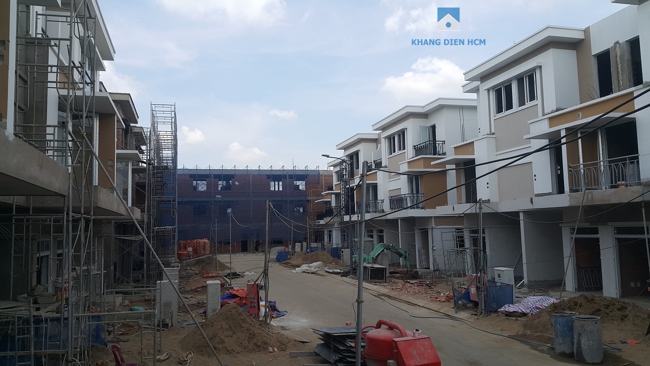 TIEN DO DU AN LOVERA PARK THANG 05 - KHANG DIEN HCM 12 Block L đang hoàn thành những công đoạn cuối cùng, khách hàng có thể nhận nhà vào tháng 08/2018. Khang Điền HCM