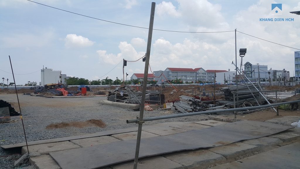 Khu 3 với 145 căn thuộc Block M, N, P đang tiến hành thi công phần móng và trụ cột. Khang Điền HCM