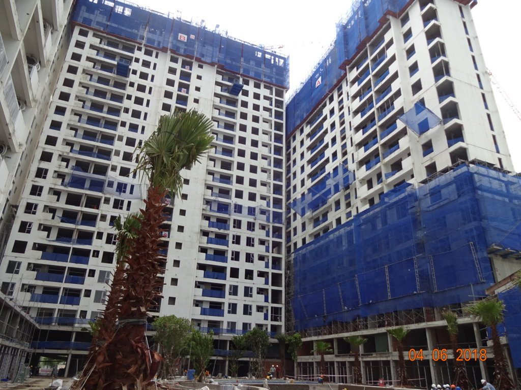  Block Podium – Shophouse dự án Jamila Khang Điền: Lắp dựng canopy clubhouse.