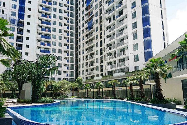 Hồ Bơi hướng nhìn từ đường Song Hành vào Block A và Block B - Khang Điền HCM