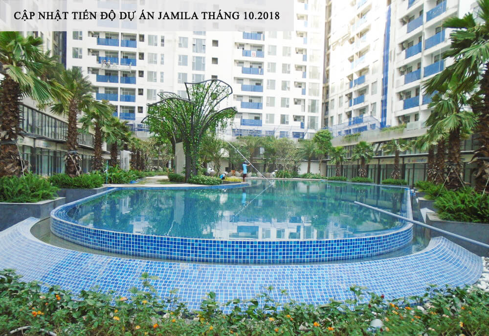 Hồ bơi tại dự án Jamila đang tiến hành thay nước và khử mùi để đón những cư dân đầu tiên về sinh sống - Khang Điền HCM