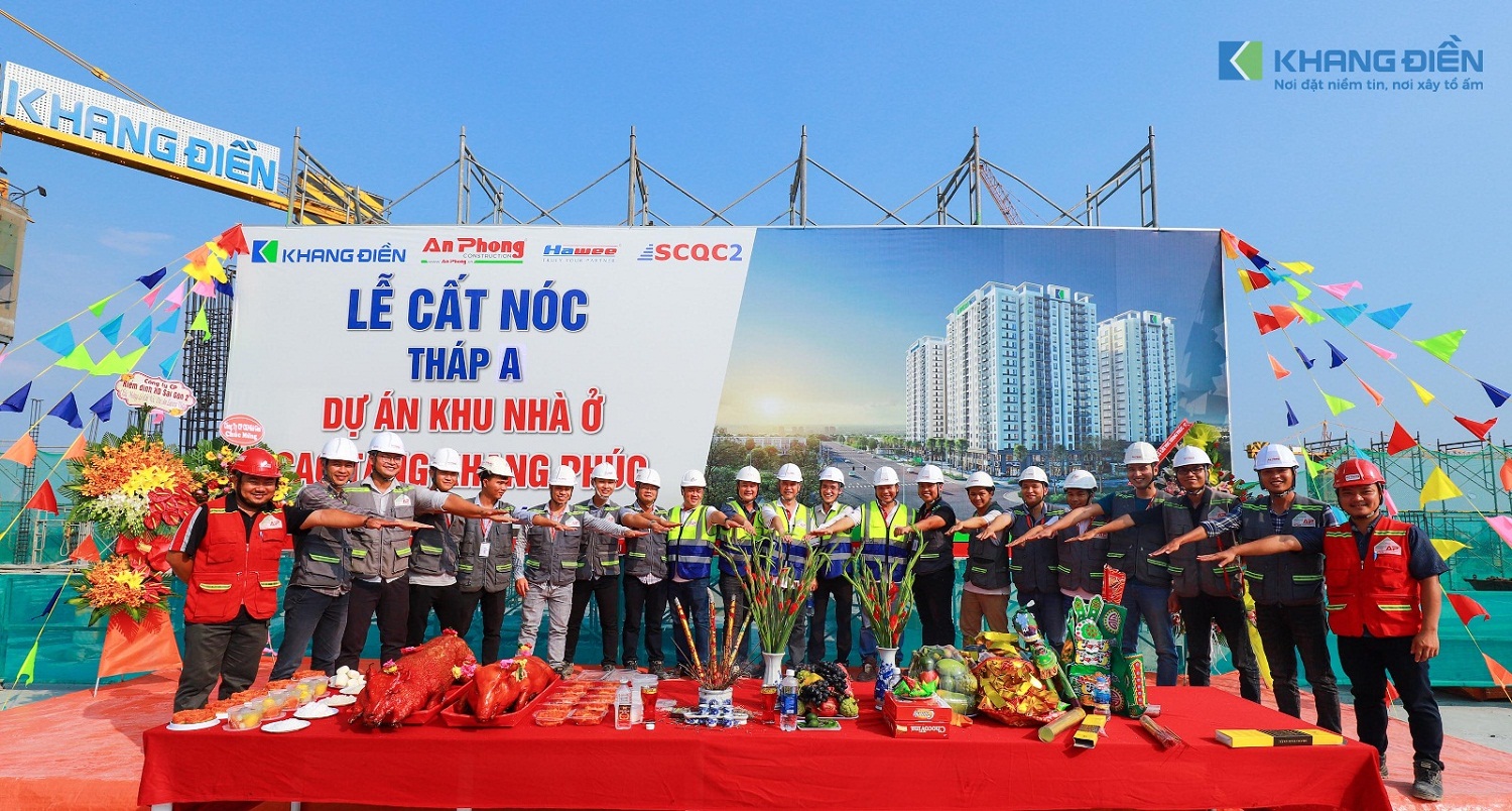 Nghi lễ cất nóc Block A có sự tham gia của tất cả các đơn vị CĐT, tổng thầu thi công, tư vấn giám sát..Khang Điền HCM