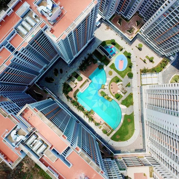 Hồ bơi nhìn từ trên cao tại dự án Safira Quận 9 - Khang Điền HCM