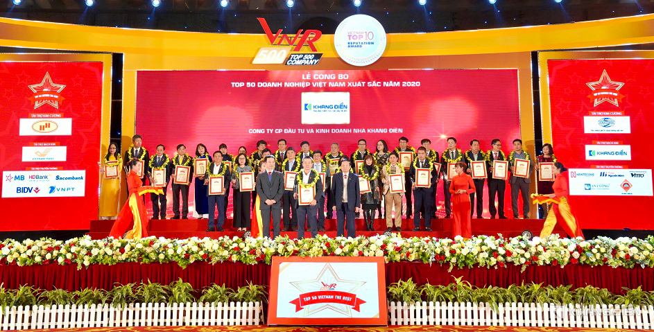 Đại diện các Công ty nhận giải 50 doanh nghiệp xuất sắc năm 2020 - Khang Điền HCM