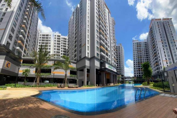 Hồ bơi tại dự án Lovera Vista Bình Chánh đã sẵn sàng - Khang Điền HCM