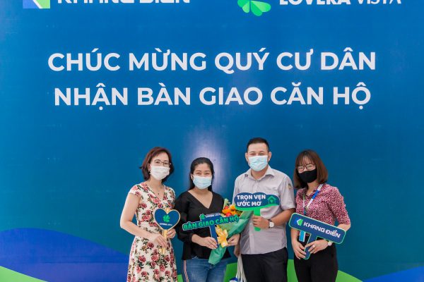 Những cư dân đầu tiên nhận bàn giao căn hộ Lovera Vista Bình Chánh - Khang Điền HCM
