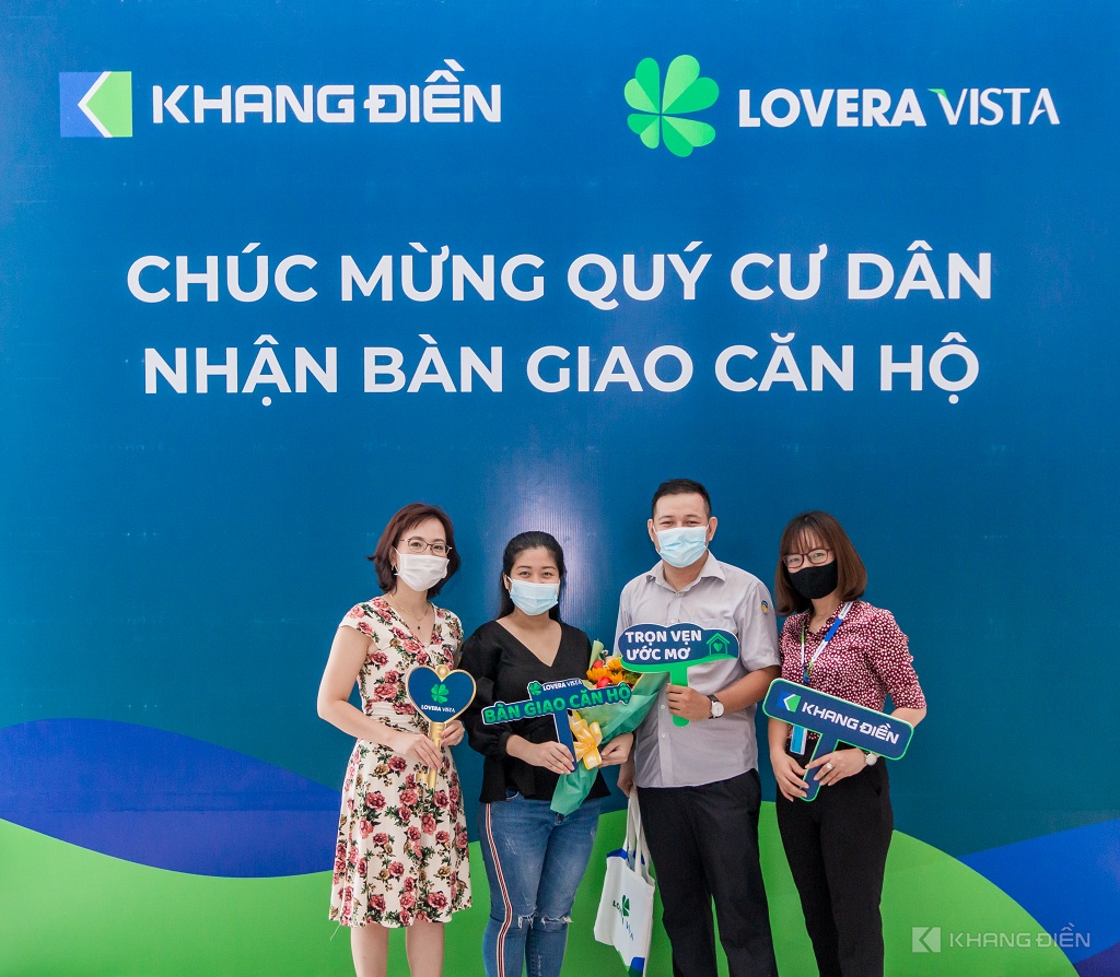 Những cư dân đầu tiên nhận bàn giao căn hộ Lovera Vista Bình Chánh - Khang Điền HCM
