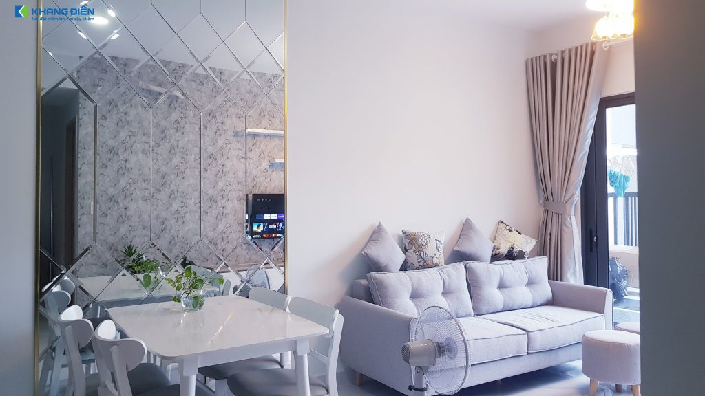 Bàn ăn nằm liền mạch giữa Phòng Khách và Phòng Bếp -Khang Điền HCM