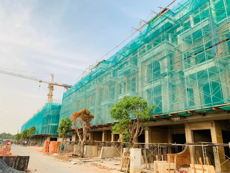 Một số Block dự án The Classia Phú Hữu được hoàn thiện tới 90%.