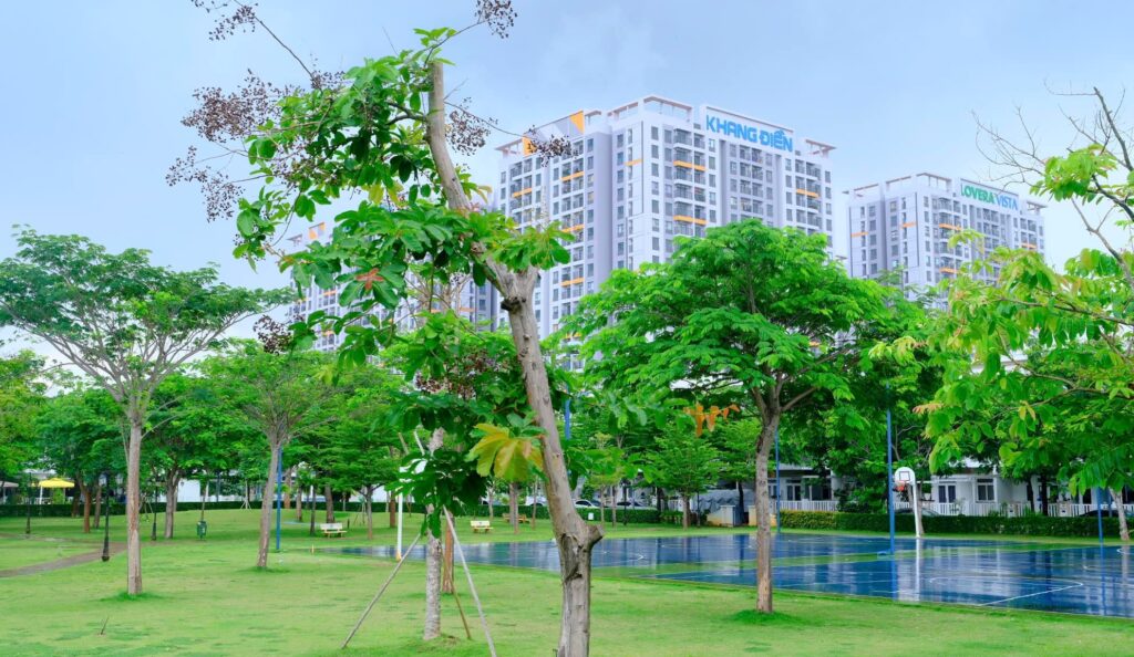 Một góc chụp khác của Lovera Vista từ Sân Tennis công viên trung tâm dự án Lovera Park - Khang Điền HCM