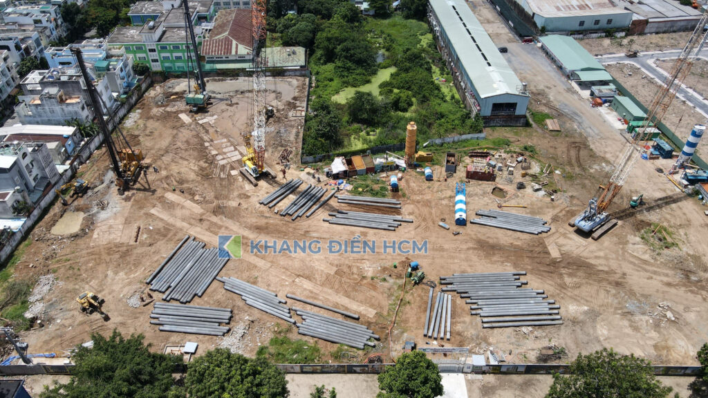 Phần cọc bê tông chuẩn bị cho công đoạn tiếp theo của dự án đã chuẩn bị sẵn sàng - Khang Điền HCM